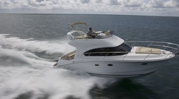Charter Bénéteau Antares 36 Split