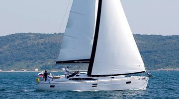 Alquiler Elan 444 Impression Izola