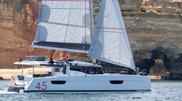 Charter Fountaine Pajot Elba 45 Trogir